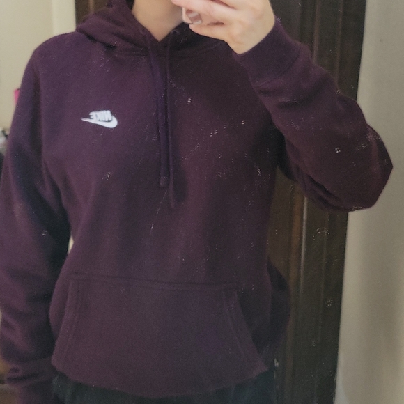 Nike plum cozy sweater - Picture 2 of 3
